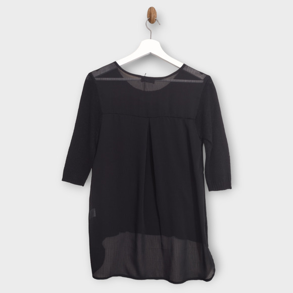 Love Token Blouse Women XS Black Sheer 3/4 Sleeve Light Hi Lo Hem Round Neck NWT - Picture 2 of 7
